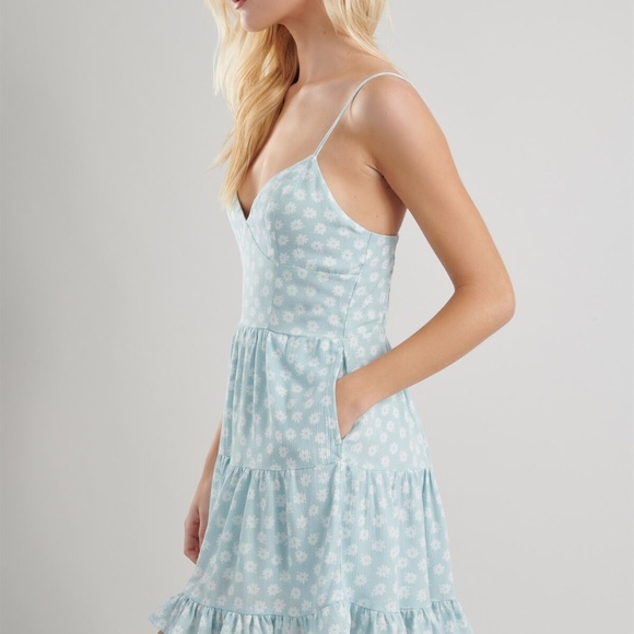 Amy Tiered Dress - Garage Clothing - Picture 2 of 8